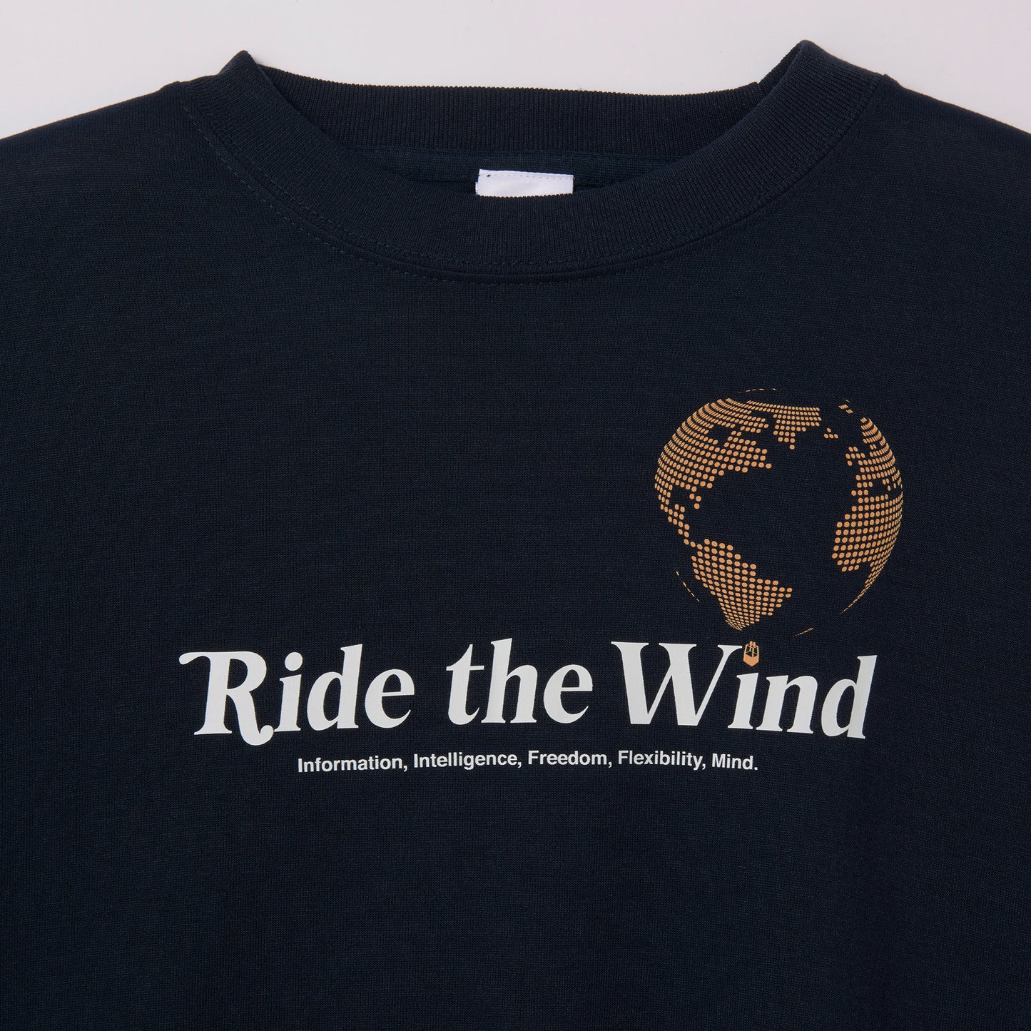 ナチュラル&ドライ TEE(速乾素材) EARTH BALOON